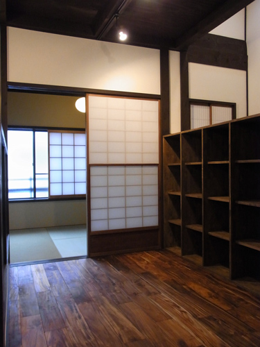 2階フリースペースも読書の場所