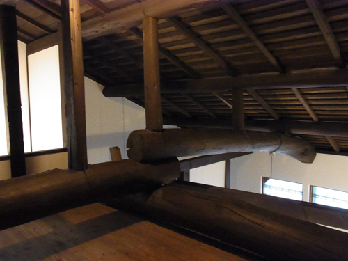 ロフトも洋服収納スペース