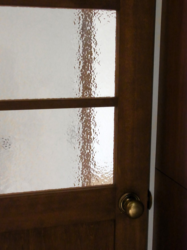 新しくても古さを醸し出すデザインの建具